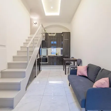 Marble -palace District Apartment